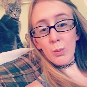 Meet your Posher, Alyson